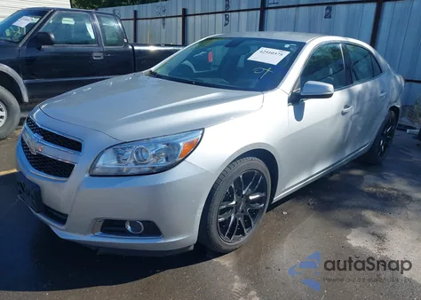 2013 Chevrolet Malibu Eco Premium Audio z USA, uszkodzony, nr VIN 1G11F5RR9DF113670
